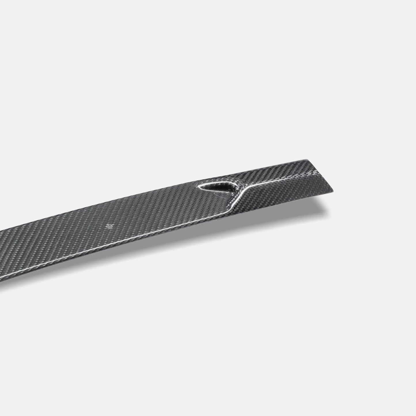 Ryft Lamborghini Urus Performante - Carbon Fiber Rear Hatch Center Trim
