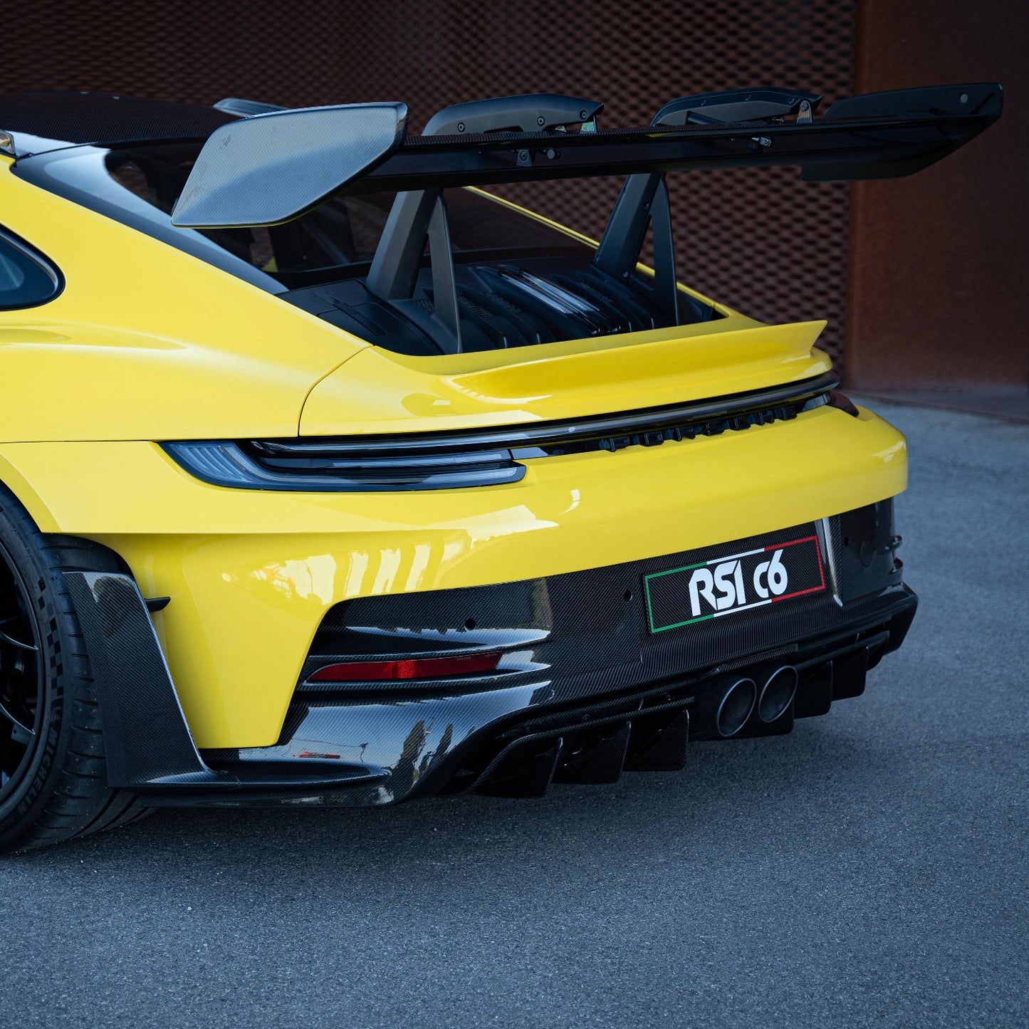 PORSCHE 911 GT3 RS (992) - Full Carbon Fiber Kit